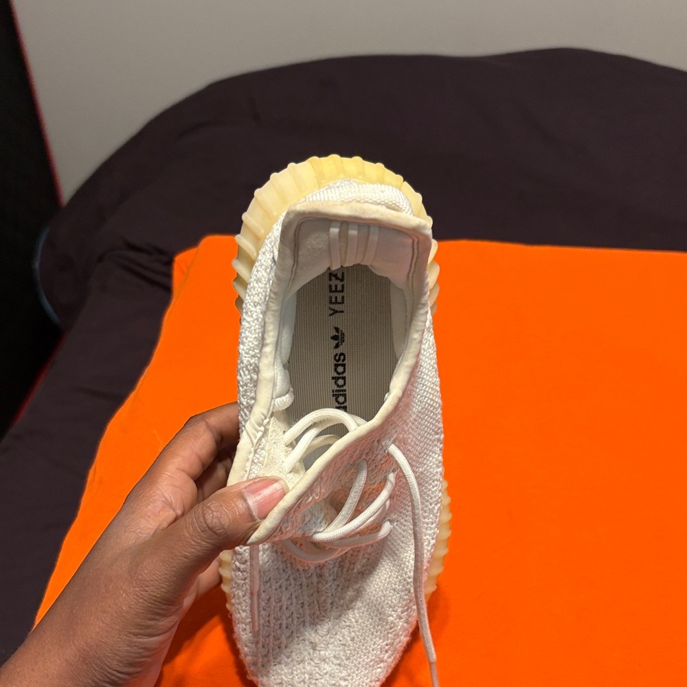 Yeezy Kids Cream Knit Low-Top Sneaker